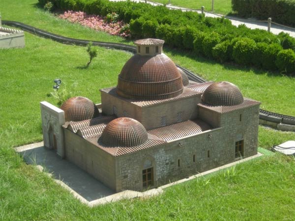 Медресе Каратай