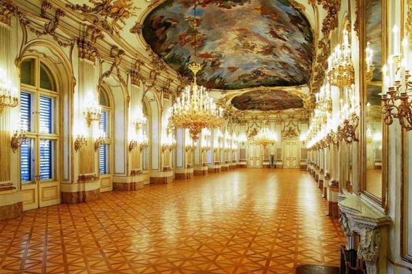 Комплекс Шенбрунн