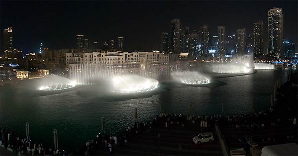 Поющие фонтаны