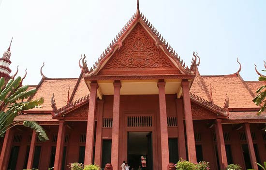 Музей геноцида Туол-Сленг